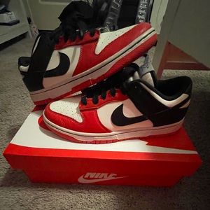 Nike 
NBA x Dunk Low EMB '75th Anniversary - Bulls'